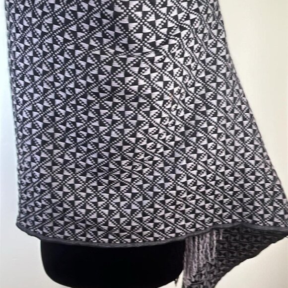 Wool Blend 24"X34" Shawl Wrap Witchy Whimsy Goth Lagenlook Fall Winter Outdoors - Picture 10 of 12